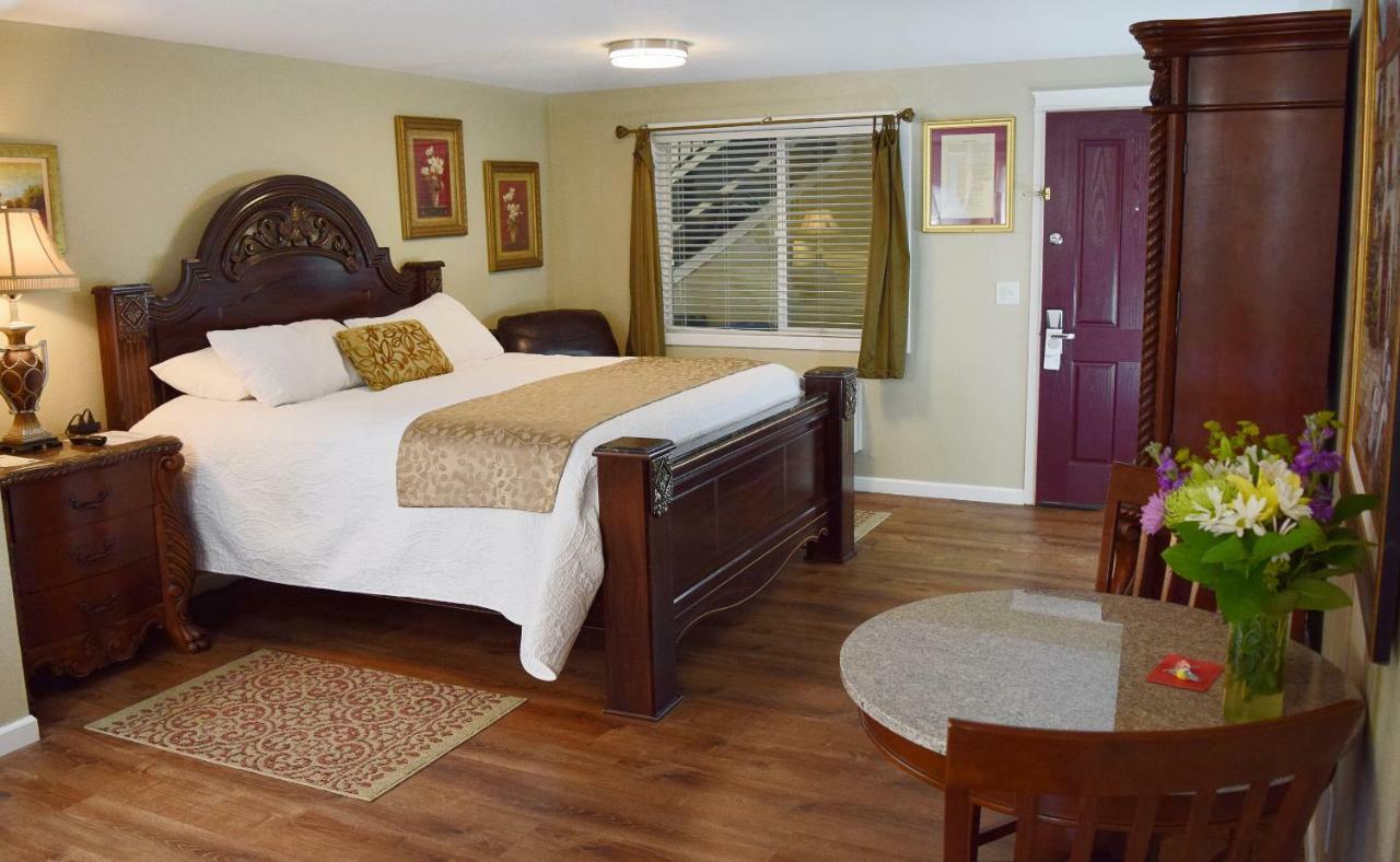 Silverton Inn & Suites Exterior photo